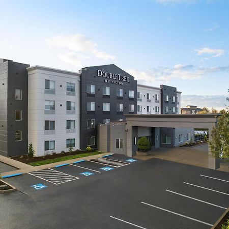 Doubletree By Hilton North Salem Hotel Exterior photo