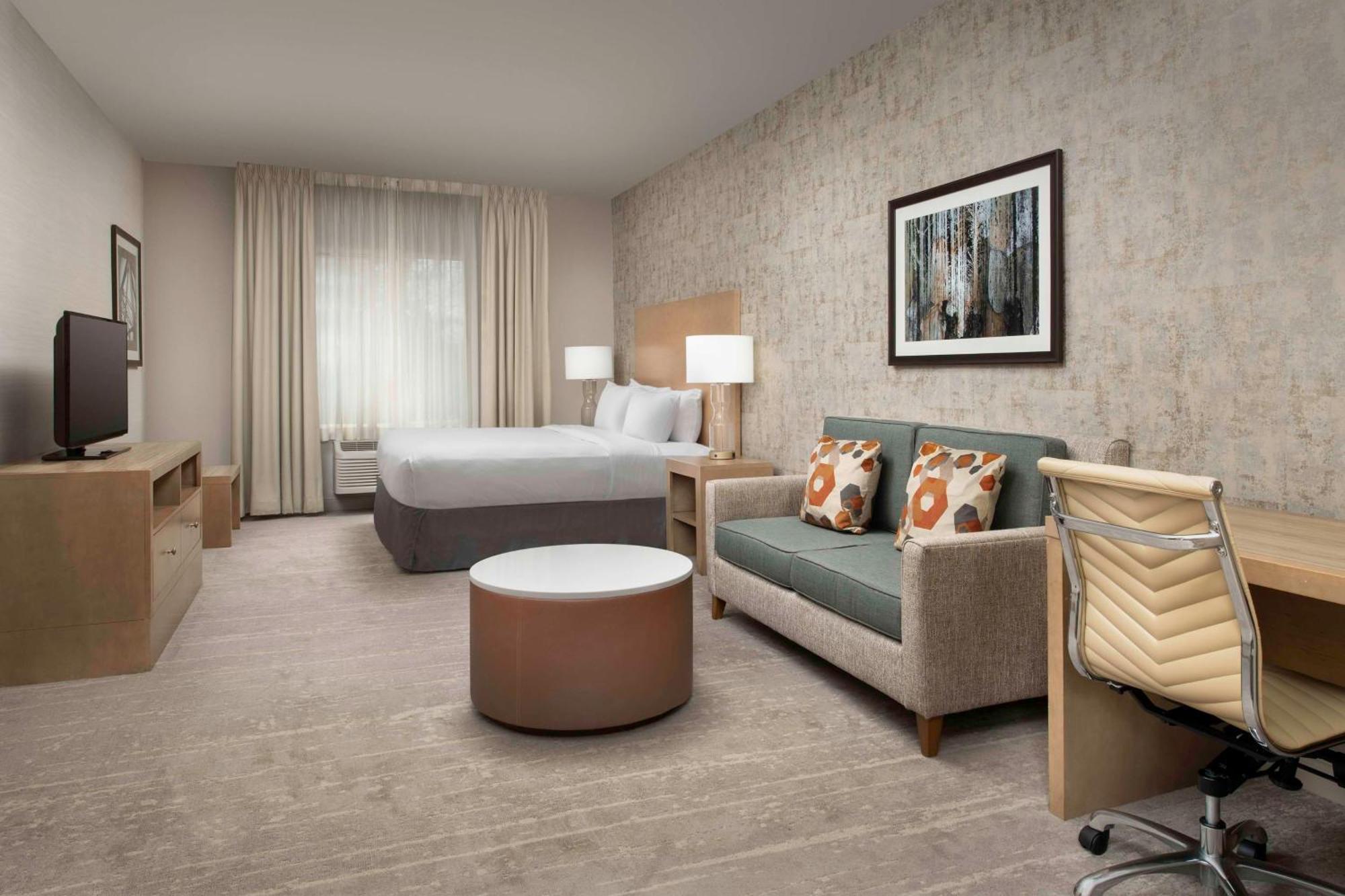 Doubletree By Hilton North Salem Hotel Exterior photo